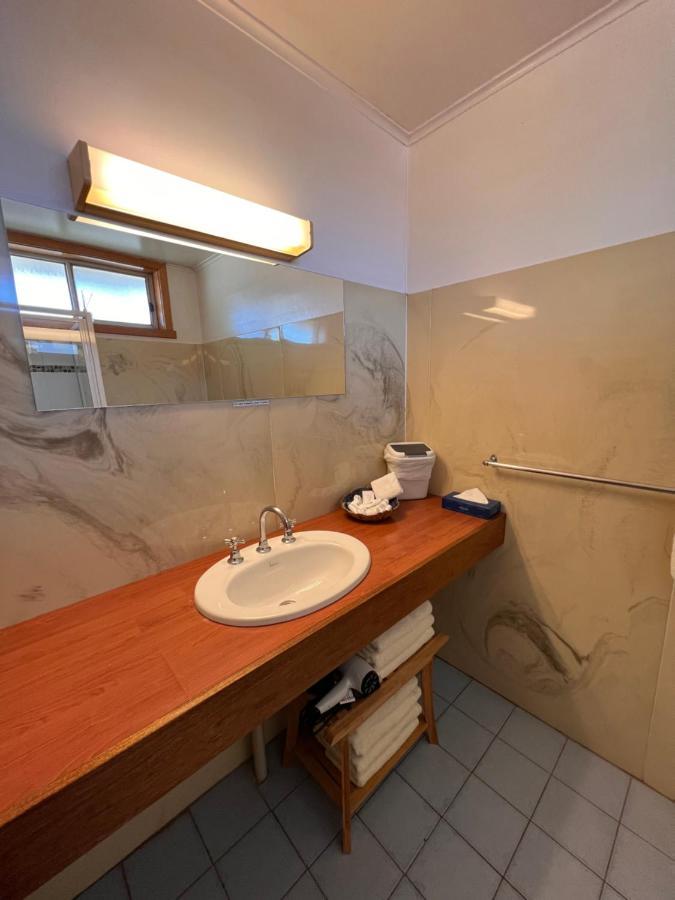 Sturt Motel Balranald Eksteriør bilde