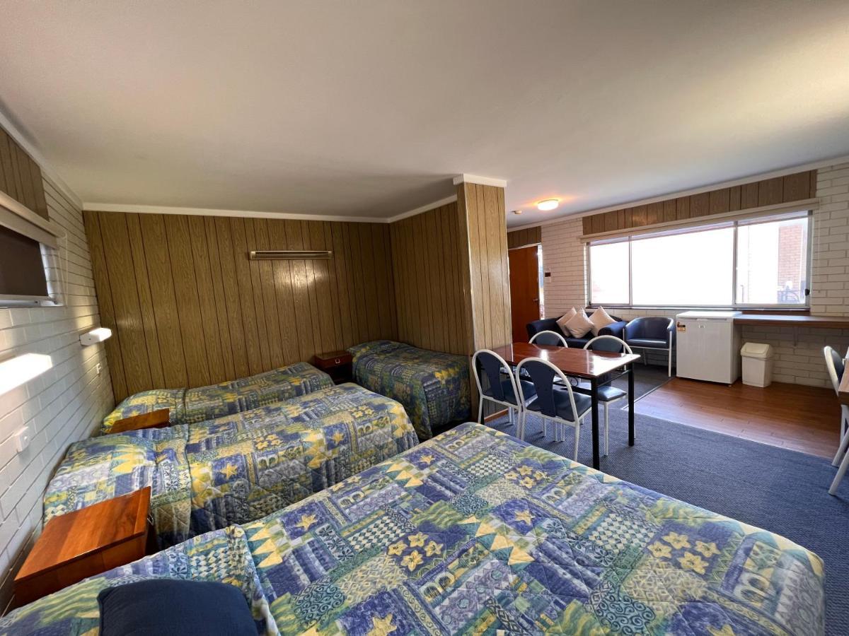 Sturt Motel Balranald Eksteriør bilde
